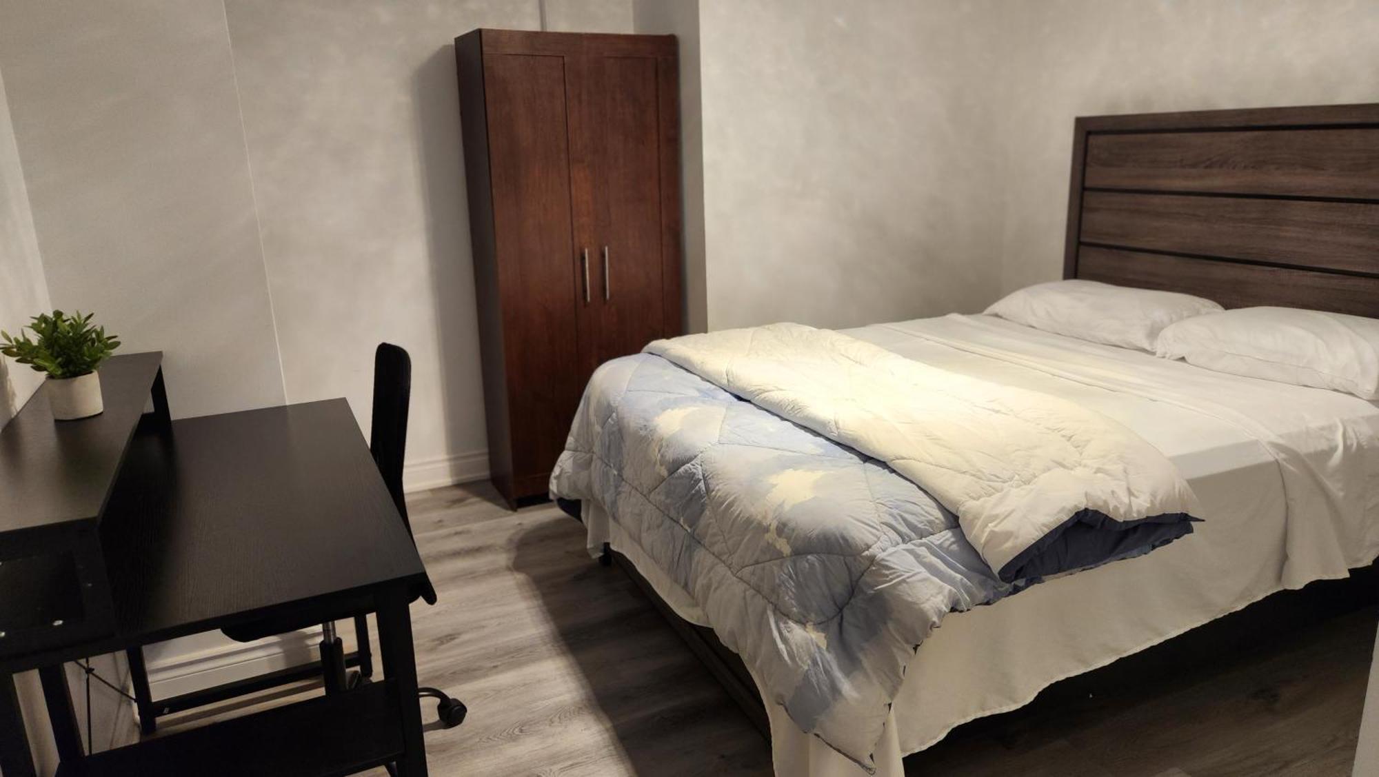 2 Bedrooms 2 Washrooms 2 Parking Spots Basement Apartment Newmarket Exteriör bild